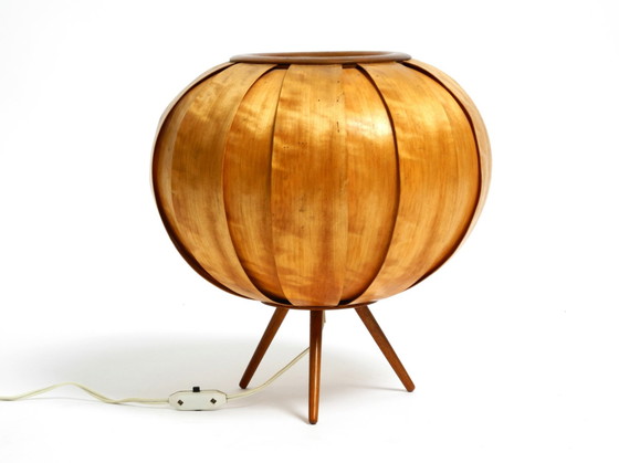 Image 1 of Grote Tsjechische houtfineer driepootlamp uit 1960 van Stanislav Kučera voor Úluv