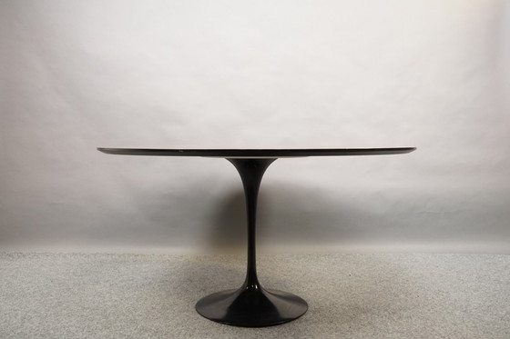 Image 1 of Eero Saarinen voor Knoll International eettafel