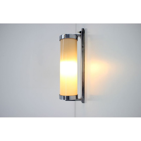 Image 1 of Vintage opaline glazen wandlamp, 1930