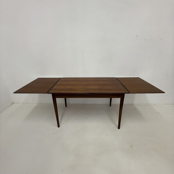 Image 1 of Vintage uitschuifbare houten eettafel , 1960'S