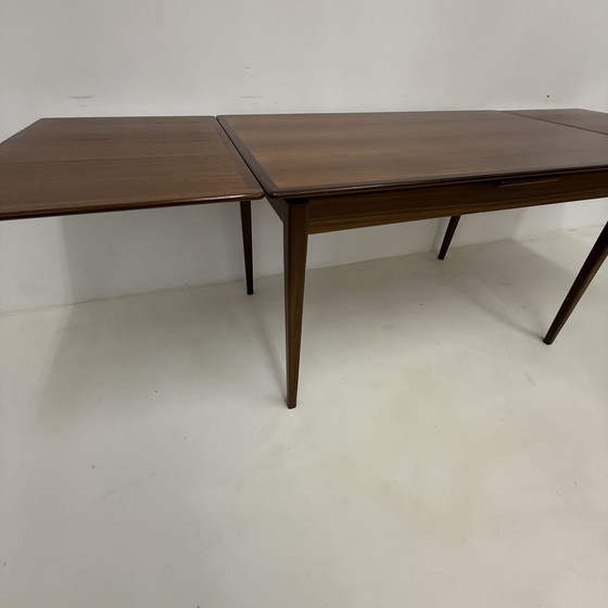 Image 1 of Vintage uitschuifbare houten eettafel , 1960'S