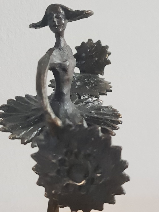 Image 1 of Danseres Met Waaiers Van Corry Ammerlaan