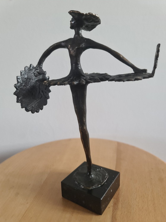 Image 1 of Danseres Met Waaiers Van Corry Ammerlaan