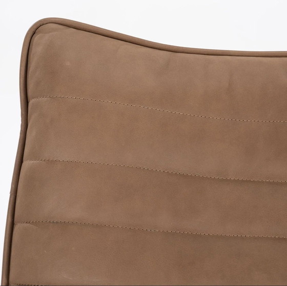 Image 1 of Eleonora Draaibare Fauteuil Matthew Leder – Bruin