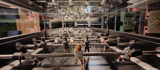 Image 1 of Rs Max Dining Table