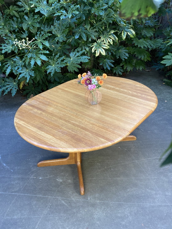 Image 1 of Vintage Niels O. Moller Deense Ronde Ovale Eettafel 1960S