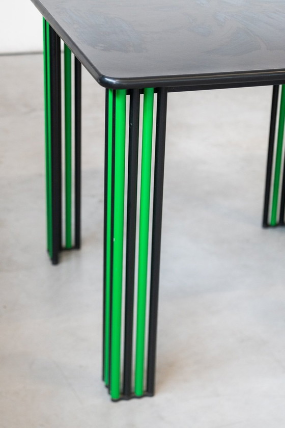 Image 1 of 1980S Vintage zwart en groene eettafel - gedurfd Italiaans ontwerp