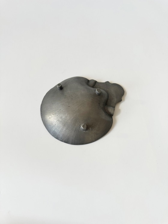 Image 1 of Schelp asbak, antiek, schelp zeepbakje, metalen schelp schaaltje, sieraden schaaltje, vintage, minimalistisch, Mid Century