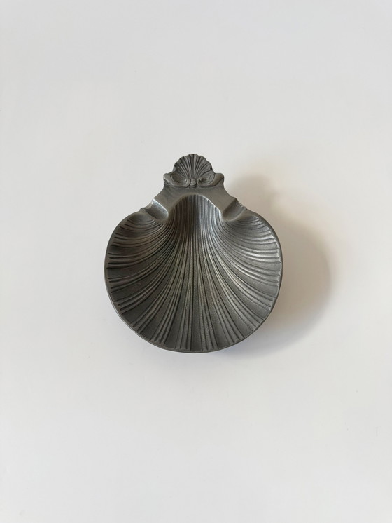 Image 1 of Schelp asbak, antiek, schelp zeepbakje, metalen schelp schaaltje, sieraden schaaltje, vintage, minimalistisch, Mid Century