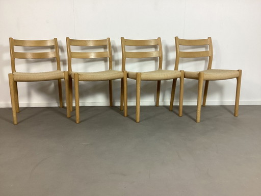 4 Niels Otto Moller model 84, Deens Design Papercord met gezeept Eiken