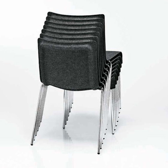 Image 1 of 6 x GUBI Chair II Binnenzijde grijs buitenzijde off-white