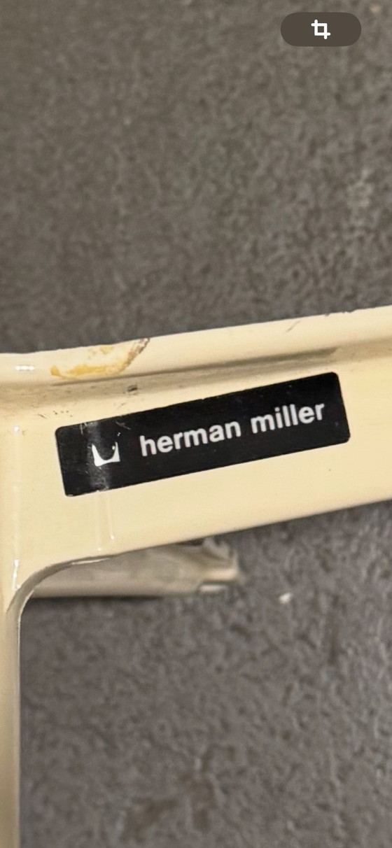 Image 1 of Hermann Miller segmenttafel 90X90