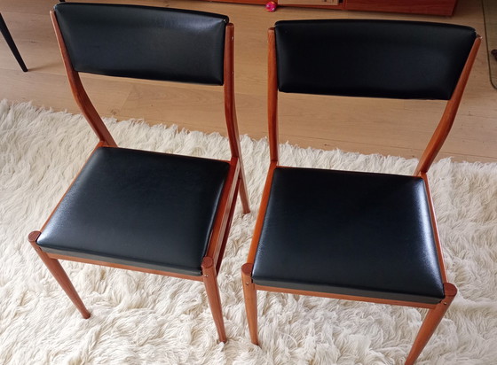 Image 1 of 2x Vintage Eetkamerstoelen In Scandinavisch Mid-Century Design