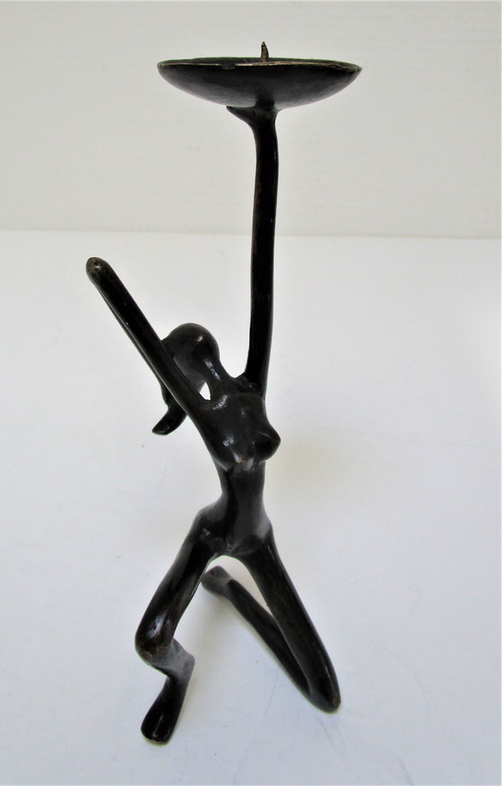 Image 1 of Gezwart bronzen kandelaar vrouw jaren 70