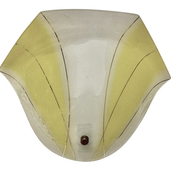 Image 1 of Vintage Scandinavische gele glazen wandlamp, 1950