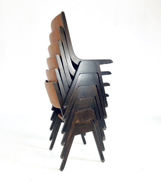 Image 1 of Vintage Stapelstoel Jaren ‘60