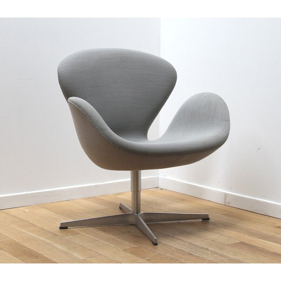 Image 1 of Vintage Swan Stoel van Arne Jacobsen voor Fritz Hansen