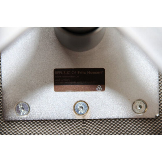 Image 1 of Vintage Swan Stoel van Arne Jacobsen voor Fritz Hansen