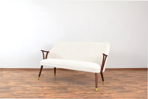 Mid Century Noorse Teak & Boucle Sofa, 1960S.