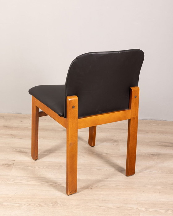 Image 1 of Set van 4 Vintage Italiaanse stoelen in zwart leer, 1970
