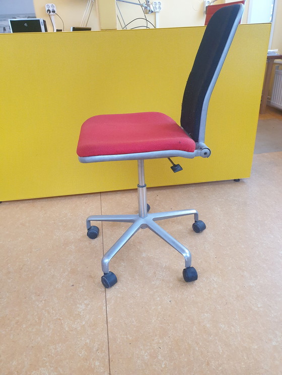 Image 1 of Hille Supporto bureaustoel ‘Task chair’ ontworpen door Frederick Scott,