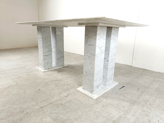 Image 1 of Wit marmeren eettafel