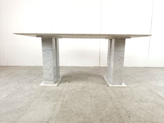 Image 1 of Wit marmeren eettafel