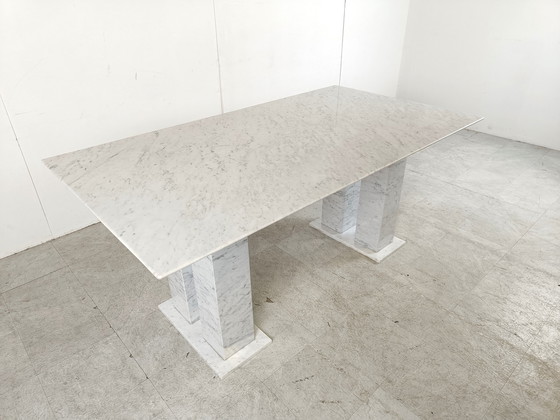 Image 1 of Wit marmeren eettafel