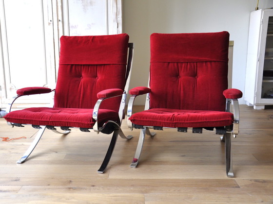 Image 1 of Midcentury loungestoelen met rood fluwelen zitting