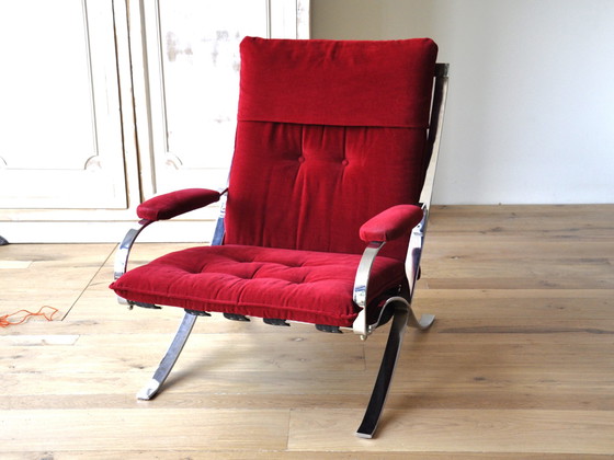 Image 1 of Midcentury loungestoelen met rood fluwelen zitting