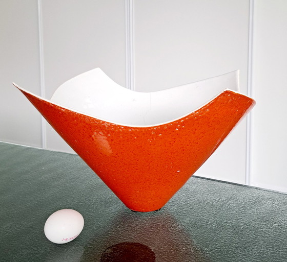 Image 1 of Vintage 'zakdoek' freeform keramiek vaas