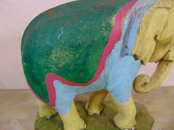 Image 1 of Vintage houten olifant