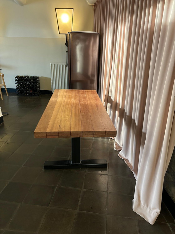 Image 1 of Eiken Eettafel Met Stalen Poot