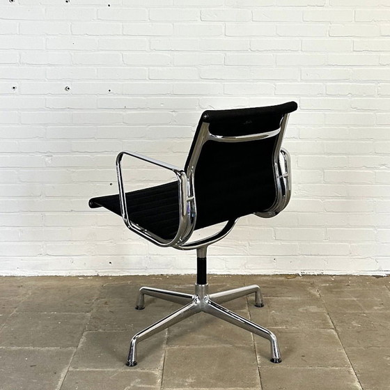 Image 1 of Vitra EA 108 Zwarte Design Stoel, Ontworpen door Charles & Ray Eames