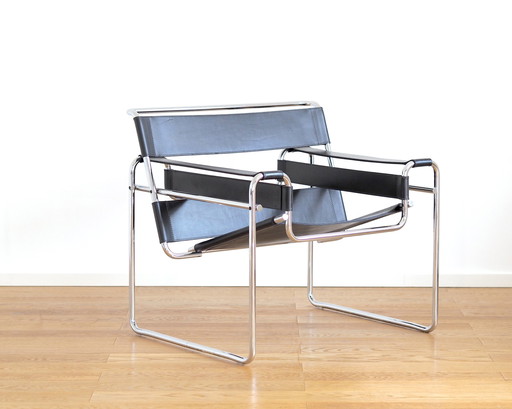 Knoll Int. / Gavina Marcel Breuer Wassily Stoel Leer Zwart