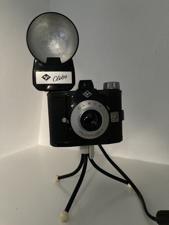 Image 1 of Cameralamp fototoestel Agfa met statief