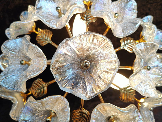 Image 1 of Murano Plafondlamp Met 19 Iriserende Glazen Bloemen