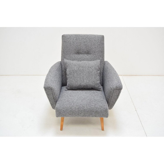 Image 1 of Vintage fauteuil in stof en hout, Tsjecho-Slowakije 1960