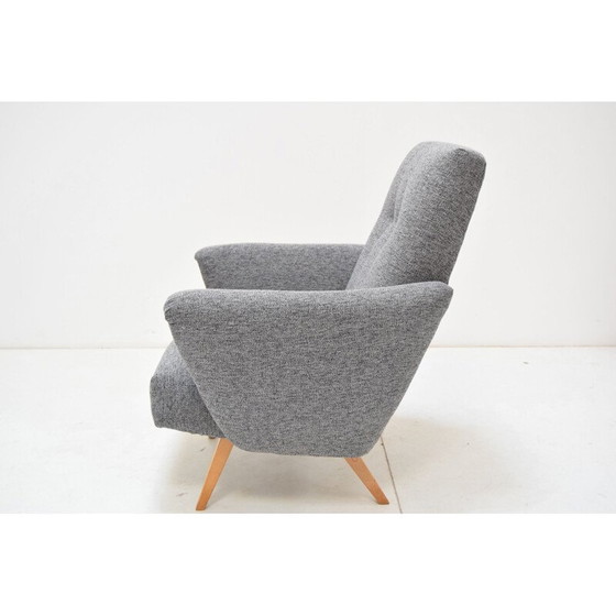 Image 1 of Vintage fauteuil in stof en hout, Tsjecho-Slowakije 1960