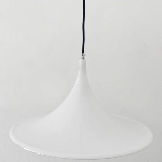 Image 1 of Vintage trompet lamp heksenhoed Dijkstra wit kunststof