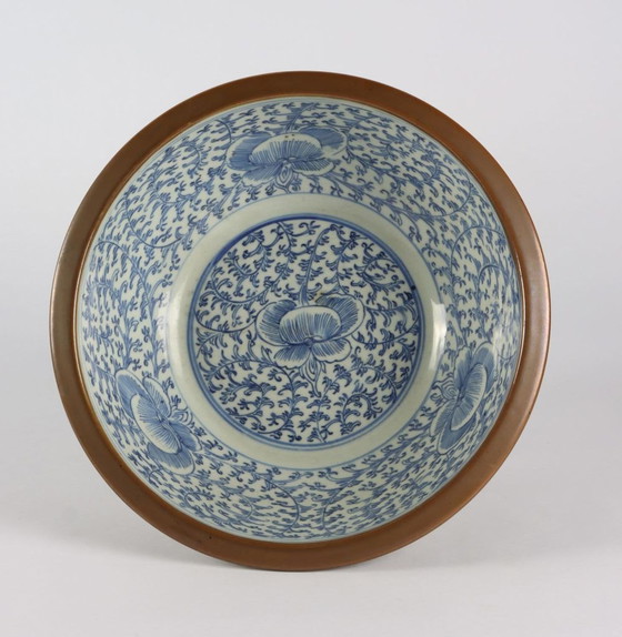 Image 1 of Chinees blauw-wit porseleinen bekken, 19e eeuw