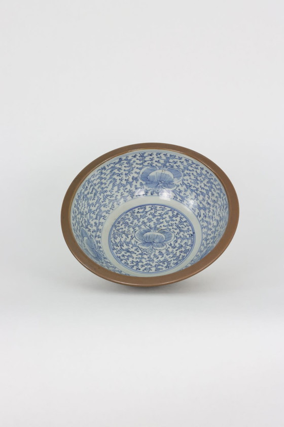 Image 1 of Chinees blauw-wit porseleinen bekken, 19e eeuw