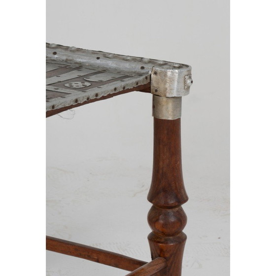Image 1 of Vintage stoel met gehamerd metalen decoratie