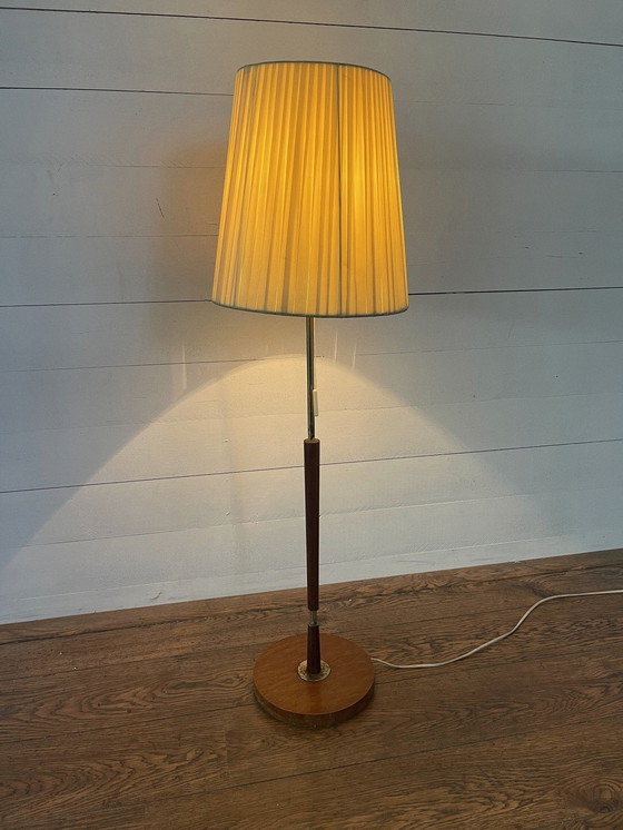 Image 1 of Vintage tafel/vloerlamp houten standaard