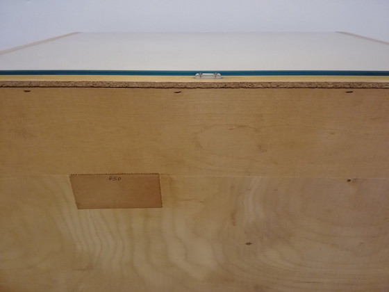 Image 1 of Mid Century Vintage Houten Nachtkastje Met Glazen Plank