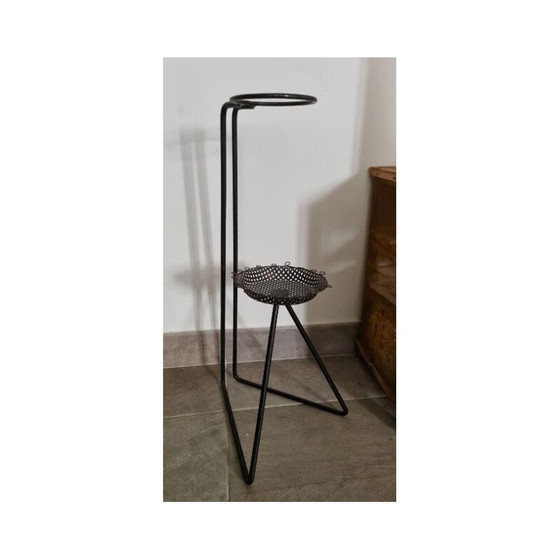 Image 1 of Vintage metalen asbakhouder door Mathieu Matégot