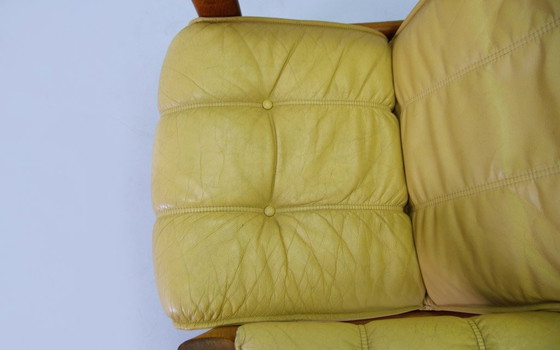 Image 1 of Gele leren fauteuil, Deens ontwerp, 1960S, Productie: Denemarken