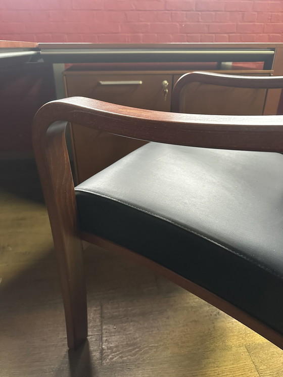 Image 1 of 2x Vintage zwarte fauteuils