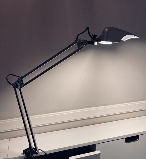 Lival Wing 80S Finse Bureaulamp