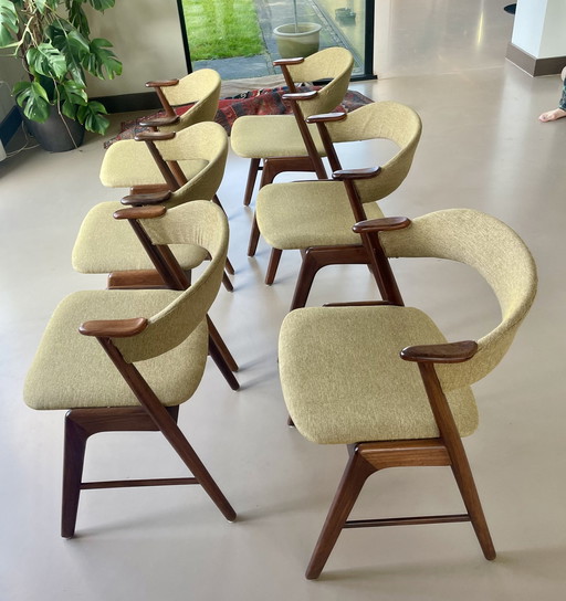 6x Kai Kristiansen Model 32 eetkamerstoelen